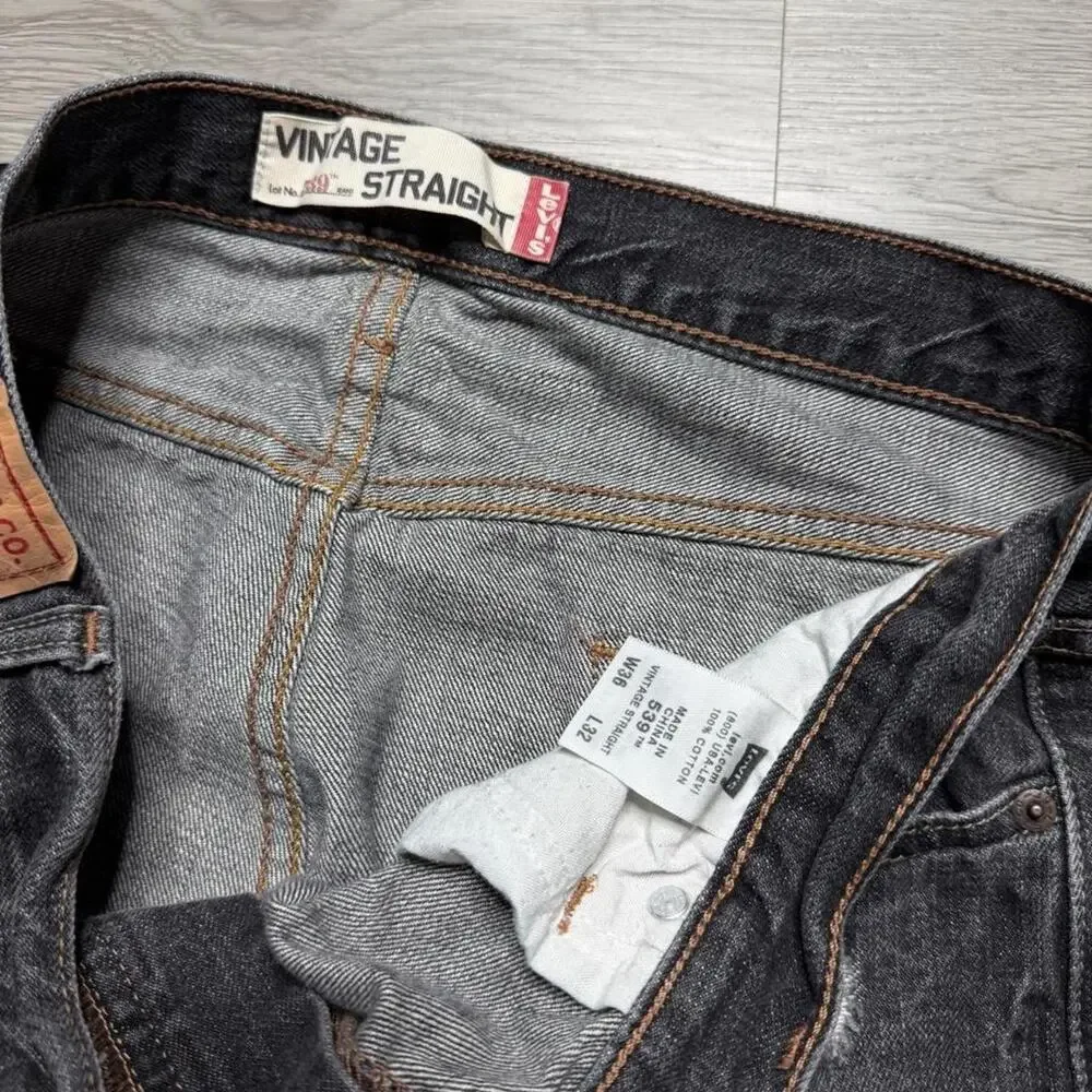 Vintage Y2K Levi’s Strauss 539 Vintage Straight Distressed Denim Jeans 36x32